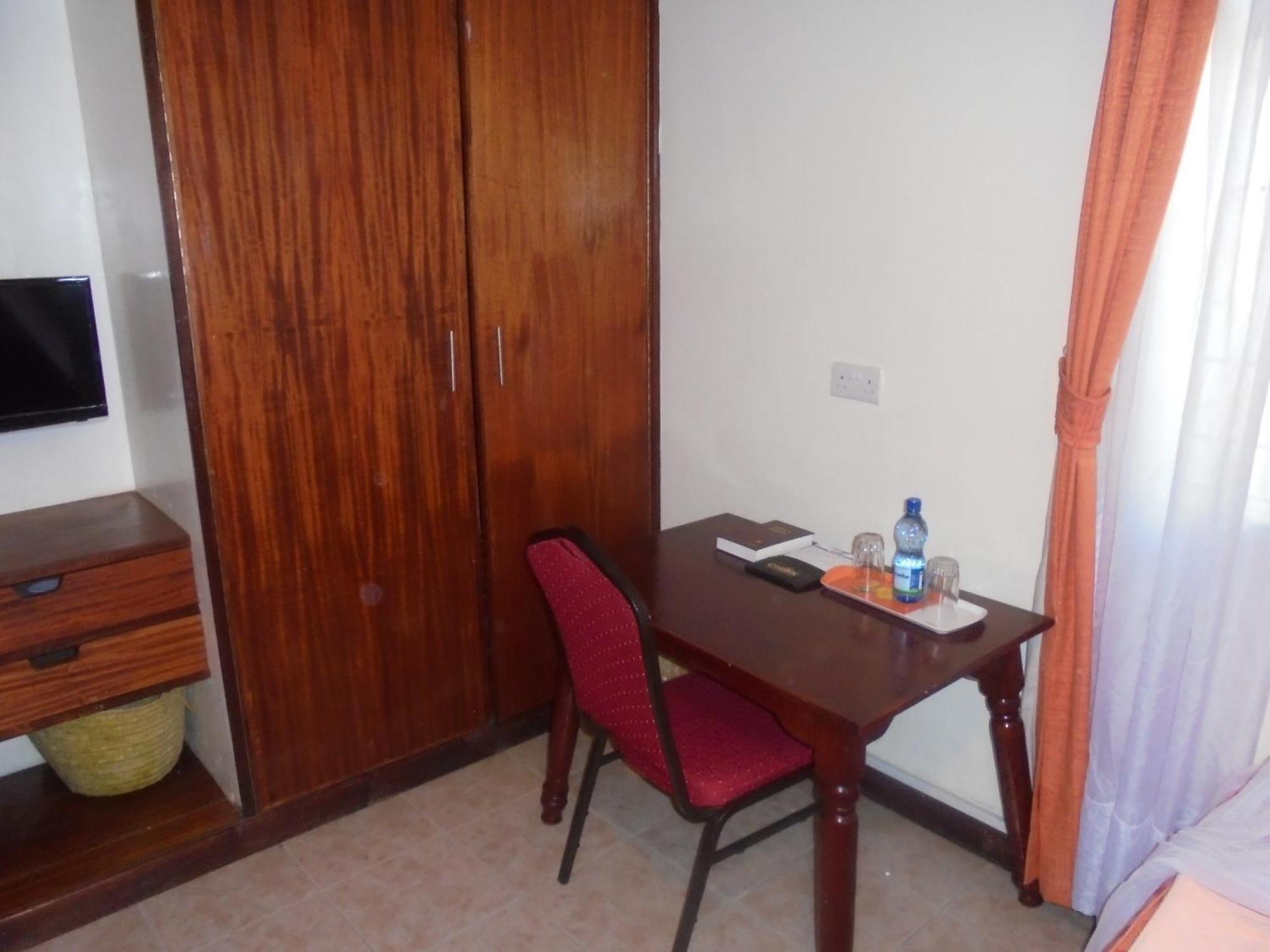 Chak Guesthouse & Conference Center Nairobi Værelse billede