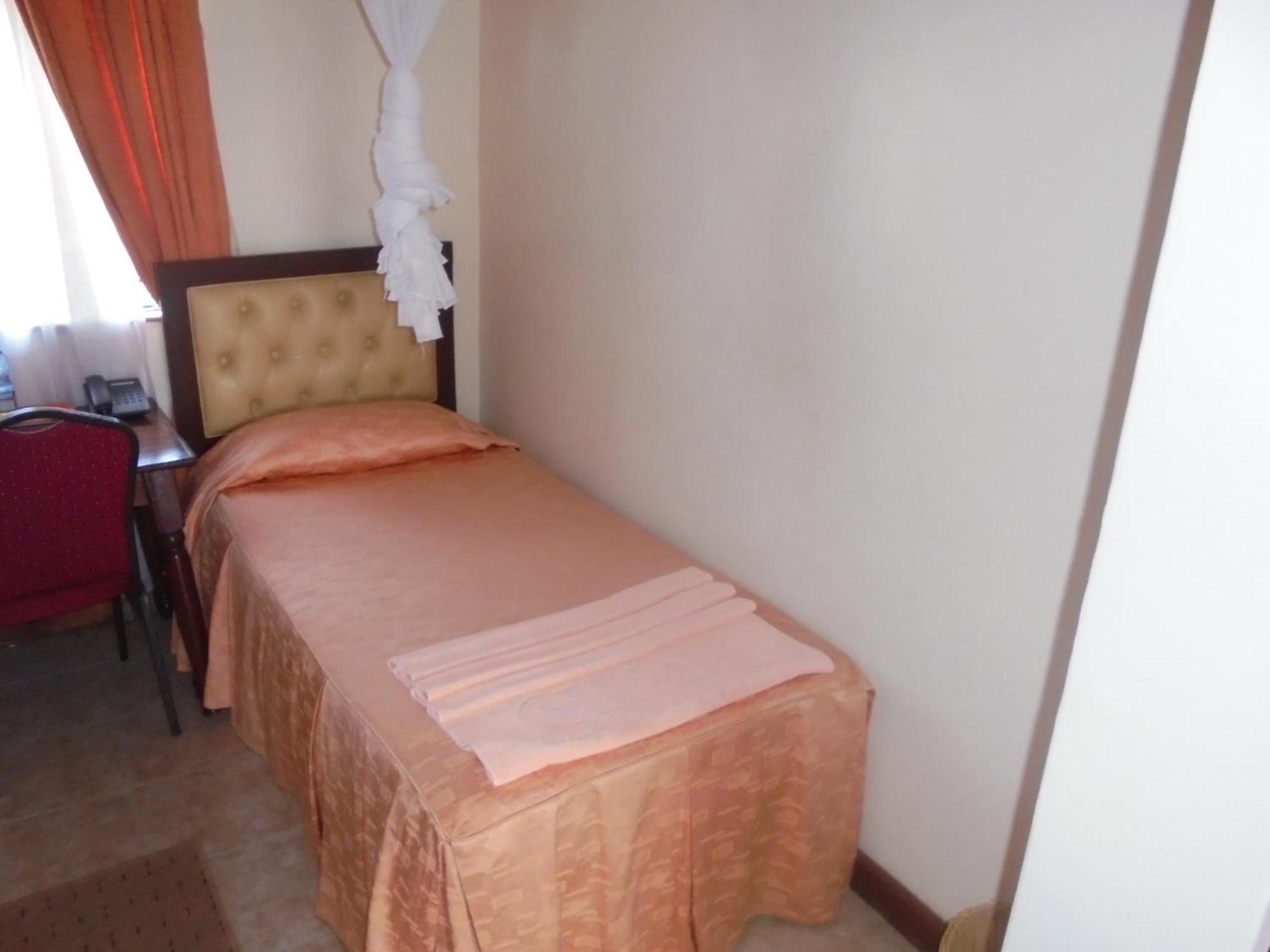 Chak Guesthouse & Conference Center Nairobi Værelse billede