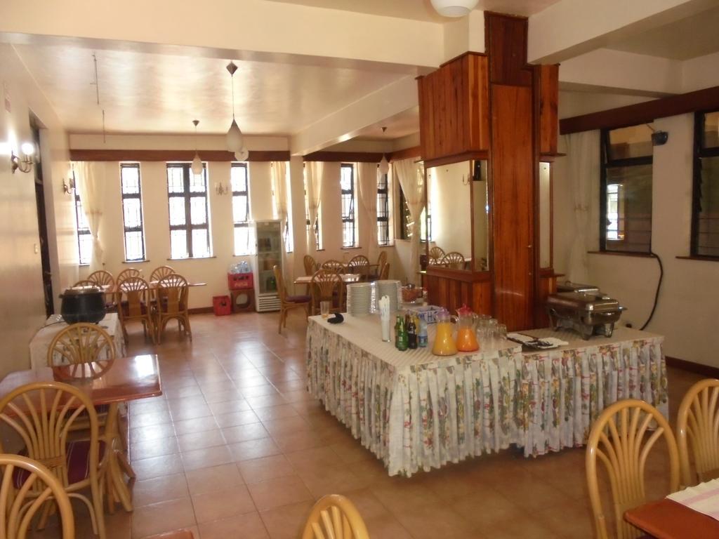 Chak Guesthouse & Conference Center Nairobi Eksteriør billede